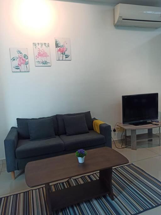 Relax Homestay - The Comfort Just For You Shah Alam Exterior foto