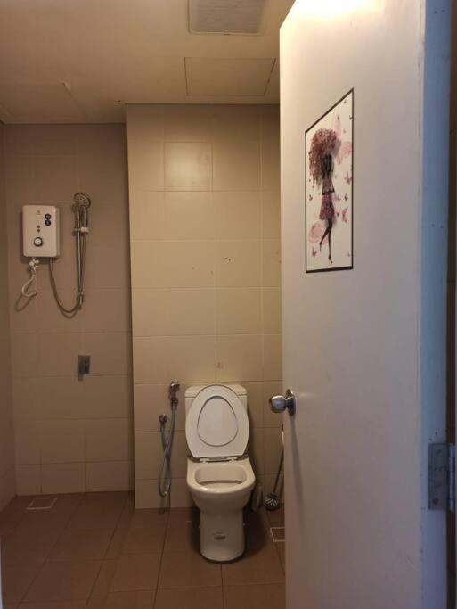 Relax Homestay - The Comfort Just For You Shah Alam Exterior foto